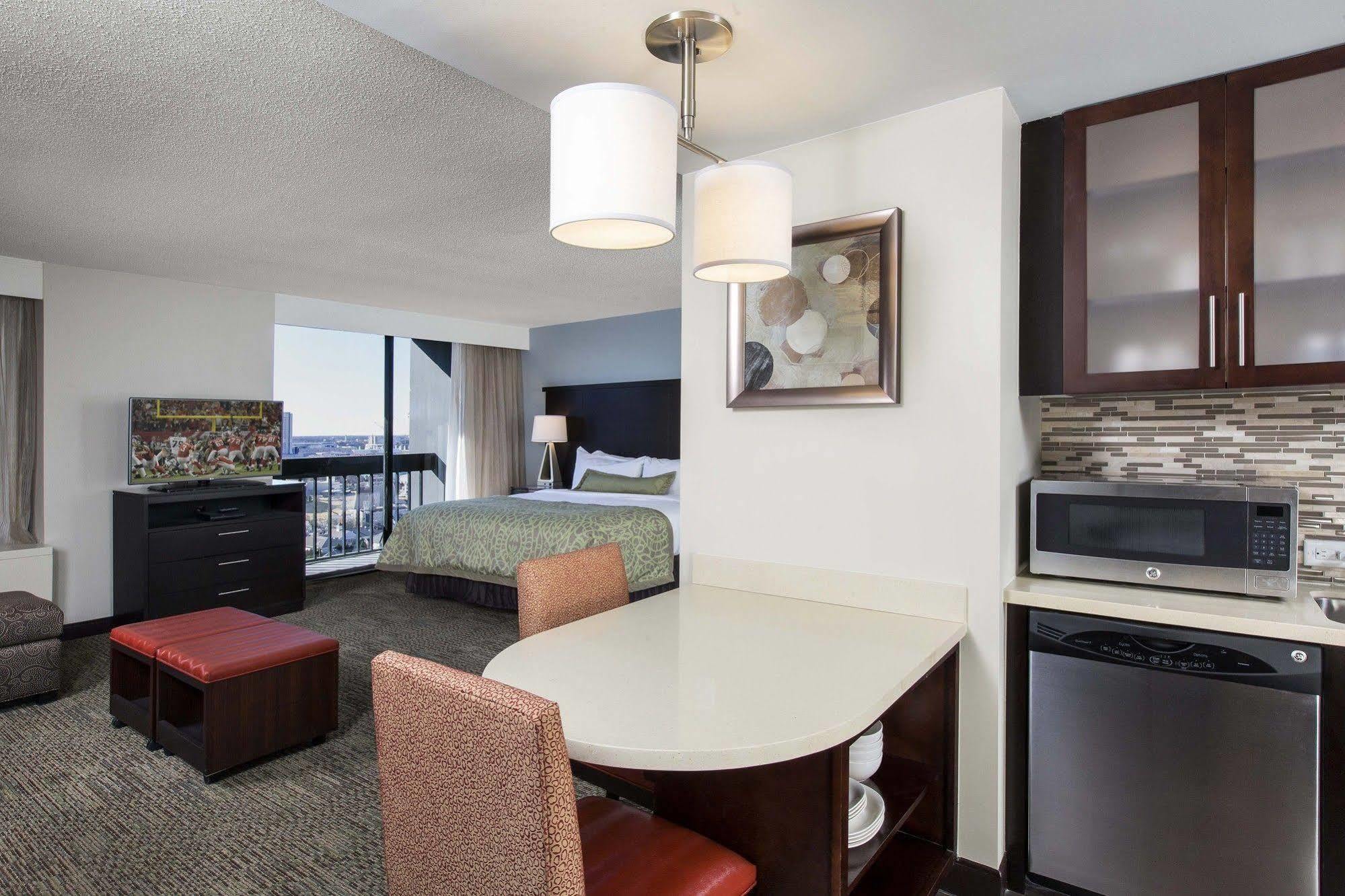 Staybridge Suites Atlanta - Midtown By Ihg Екстер'єр фото